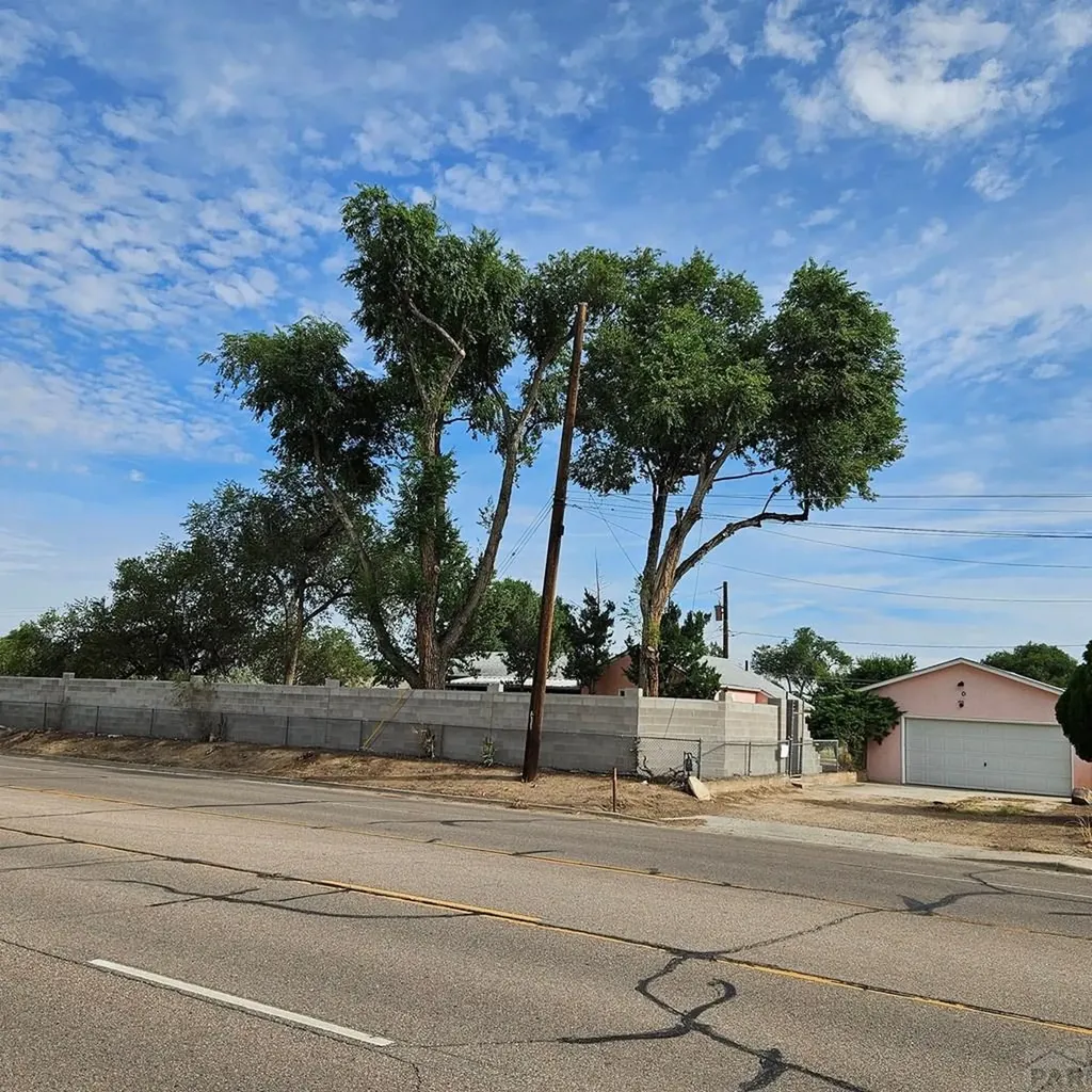 5207 Thatcher Avenue Pueblo CO 81005