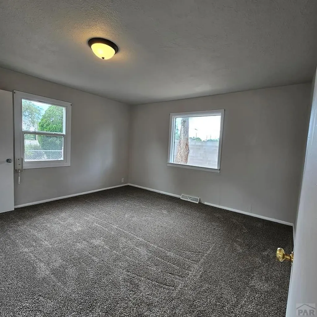 5207 Thatcher Avenue Pueblo CO 81005