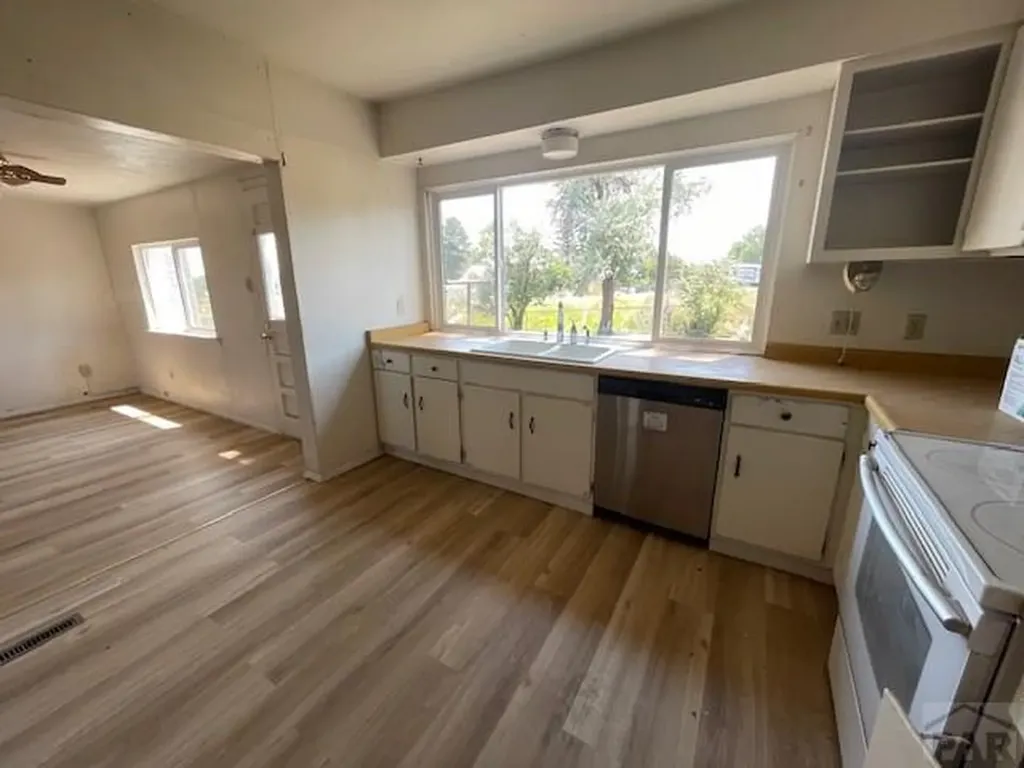 5824 Lakeview Drive Colorado City CO 81019