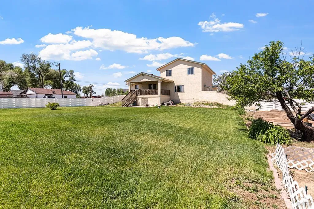 990 23rd Lane Pueblo CO 81006