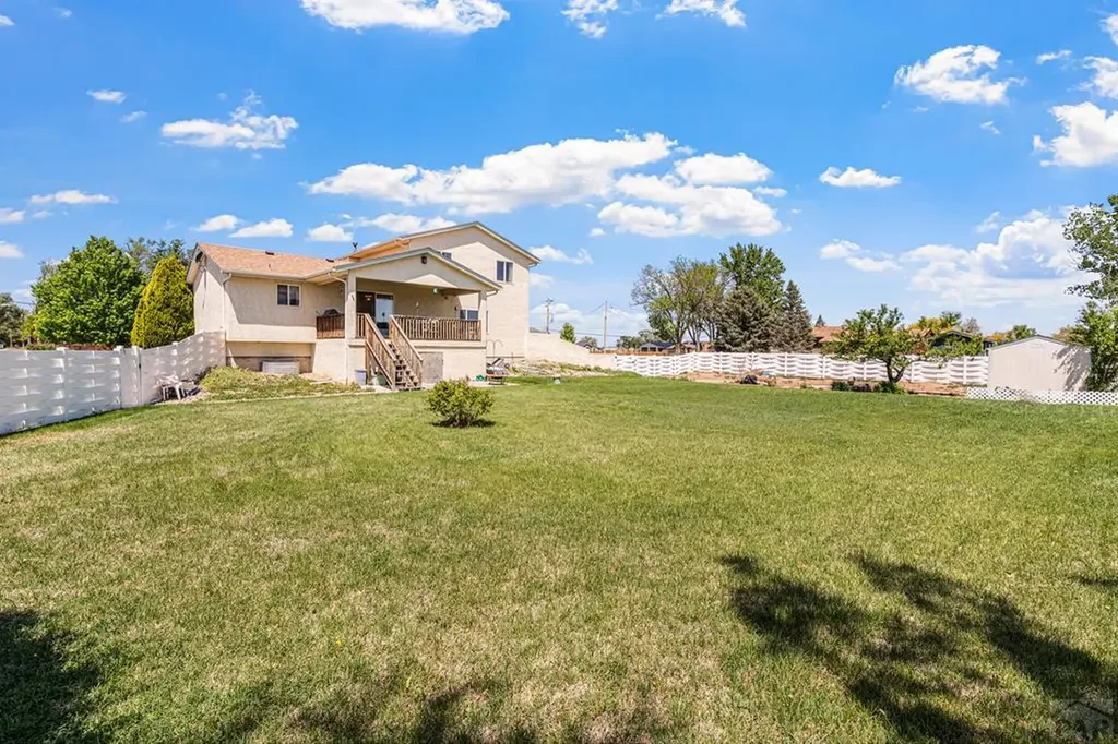 990 23rd Lane Pueblo CO 81006