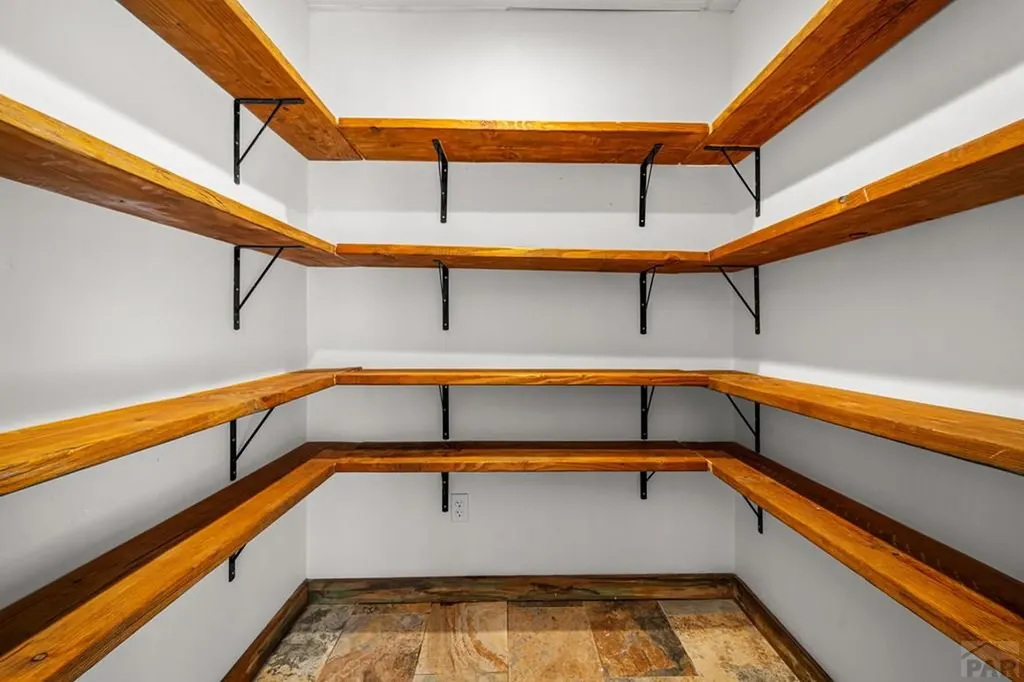 11 Macnaughton Road Pueblo CO 81001