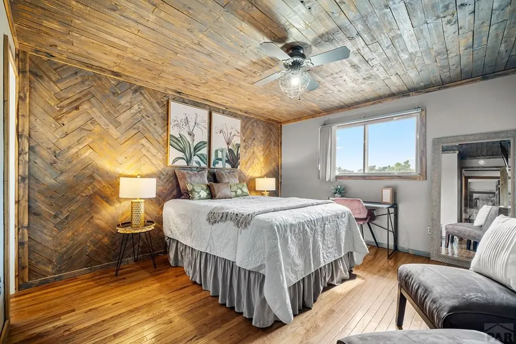 11 Macnaughton Road Pueblo CO 81001