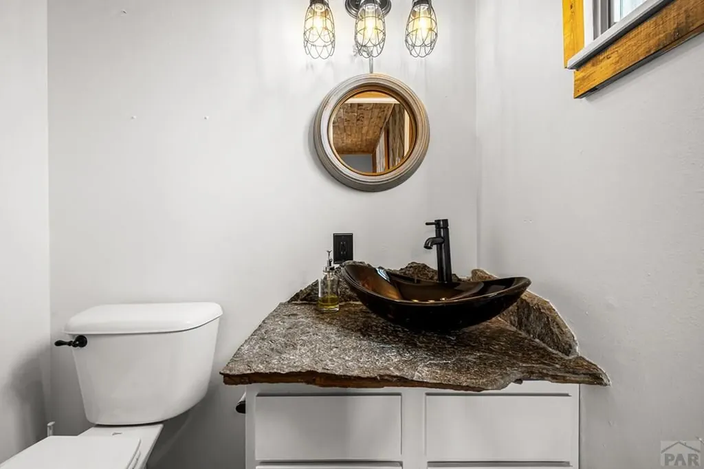 11 Macnaughton Road Pueblo CO 81001