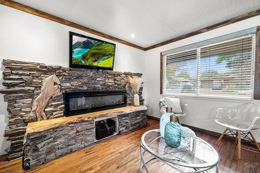 11 Macnaughton Road Pueblo CO 81001