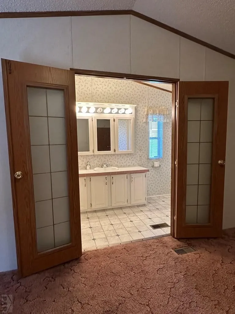 2221 S Prairie Street Pueblo CO 81005