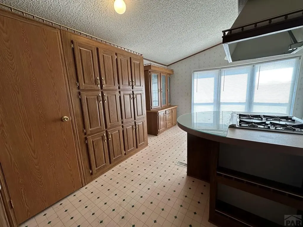 2221 S Prairie Street Pueblo CO 81005