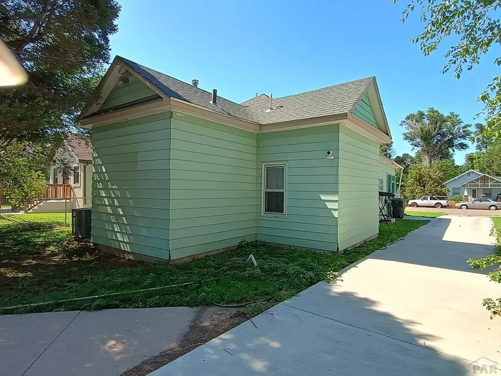 408 E Oak Street Lamar CO 81052