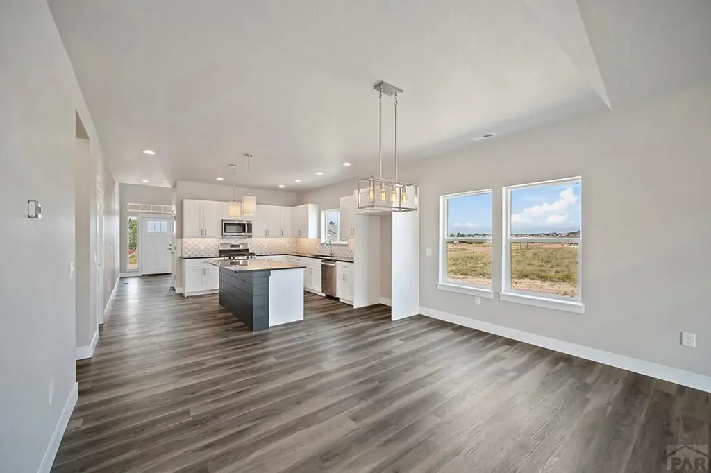 1481 W Delaney Drive Pueblo CO 81007