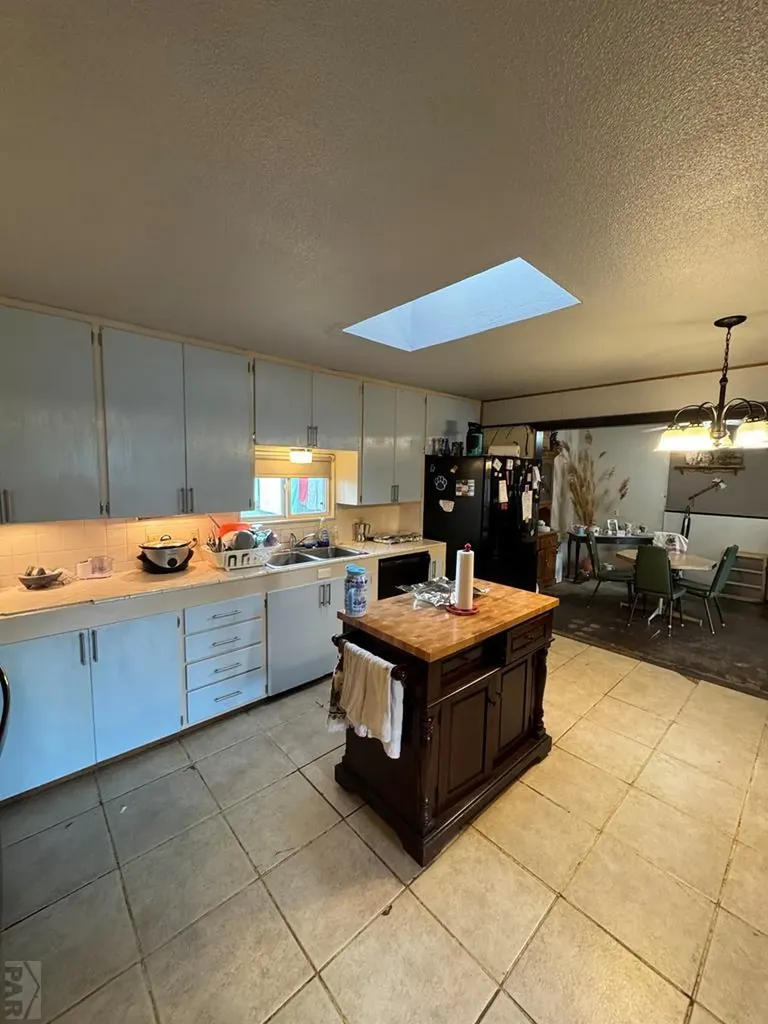 810 Ewers Rocky Ford CO 81067