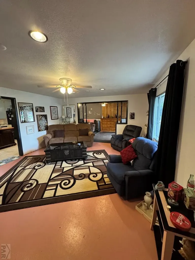 810 Ewers Rocky Ford CO 81067