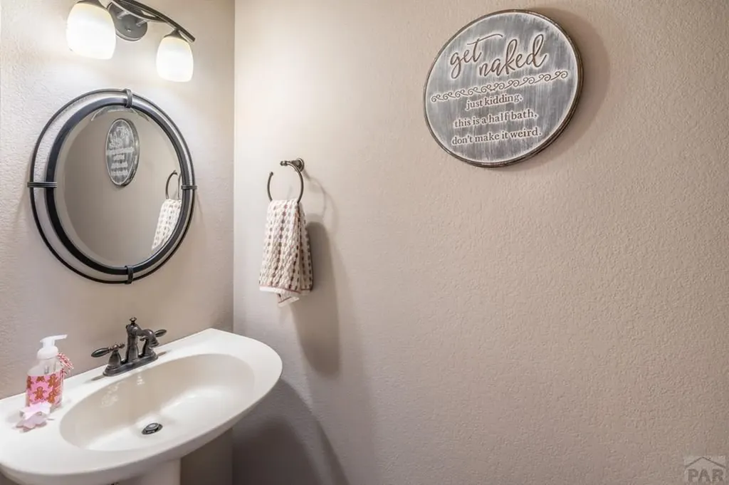 34 Starling Drive Pueblo CO 81005