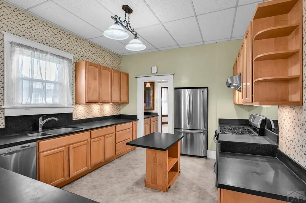 612 Lake Avenue Pueblo CO 81004