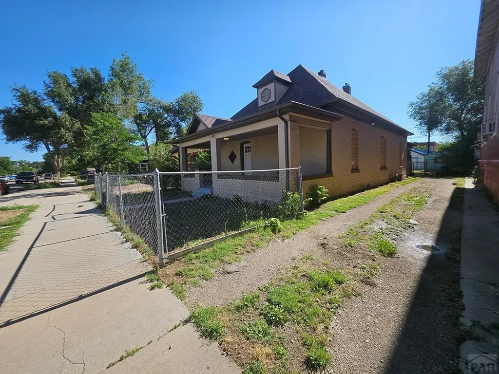 1138 Pine Street Pueblo CO 81004