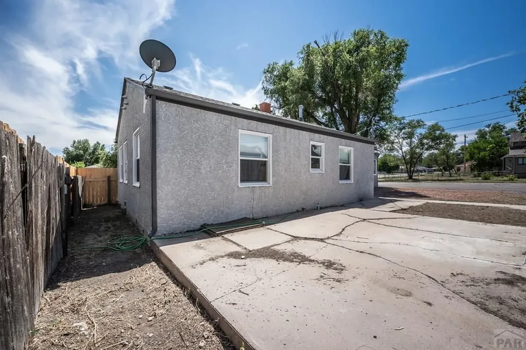 925 W 27th Street Pueblo CO 81003