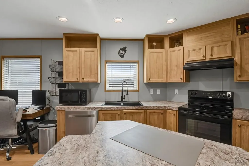 762 Main Street Coal Creek CO 81221