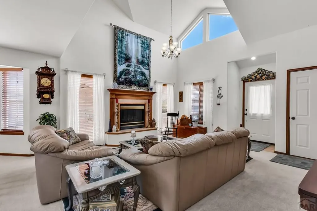 207 Savage Loop Canon City CO 81212