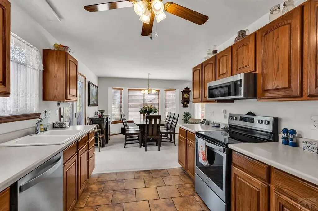 207 Savage Loop Canon City CO 81212