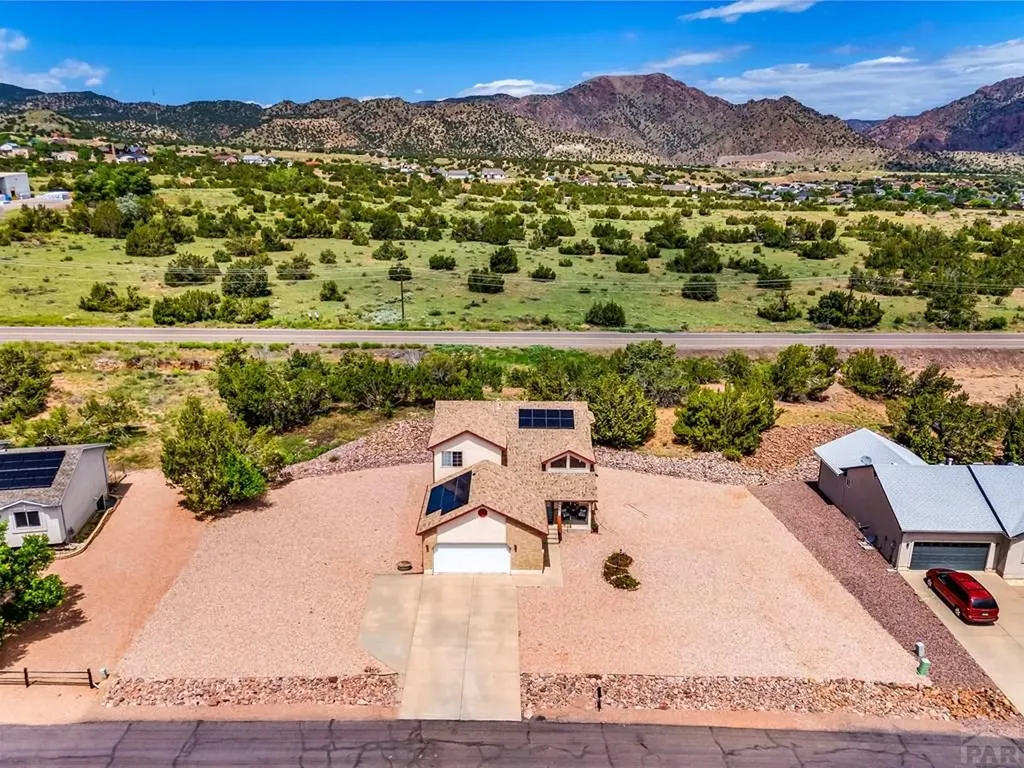 207 Savage Loop Canon City CO 81212