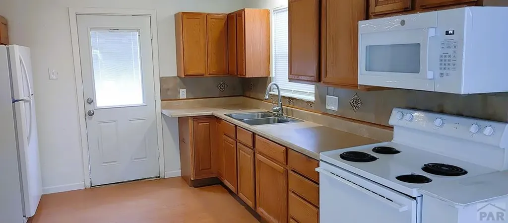 2827 8th Avenue Pueblo CO 81008