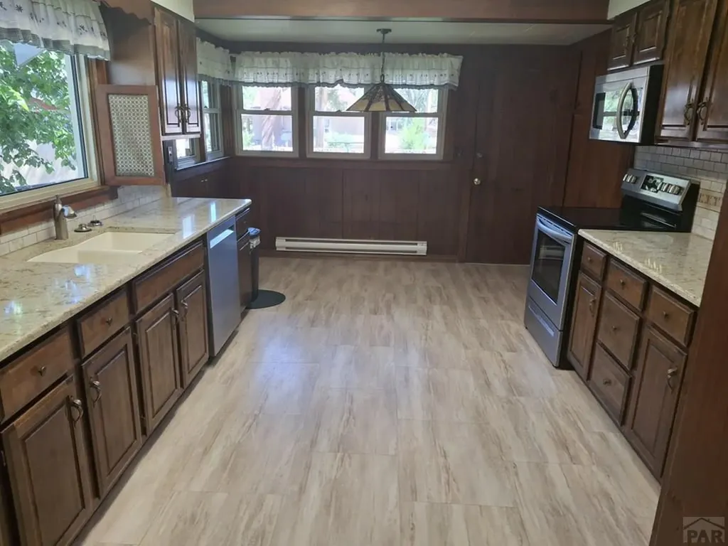 303 E Florence Avenue Fowler CO 81039