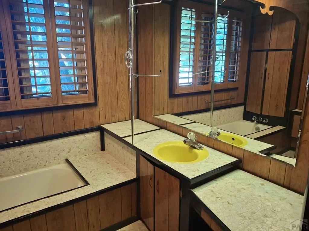 303 E Florence Avenue Fowler CO 81039