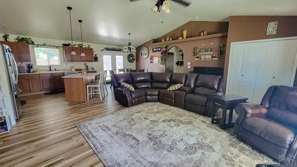 12 Grant Avenue Penrose CO 81240