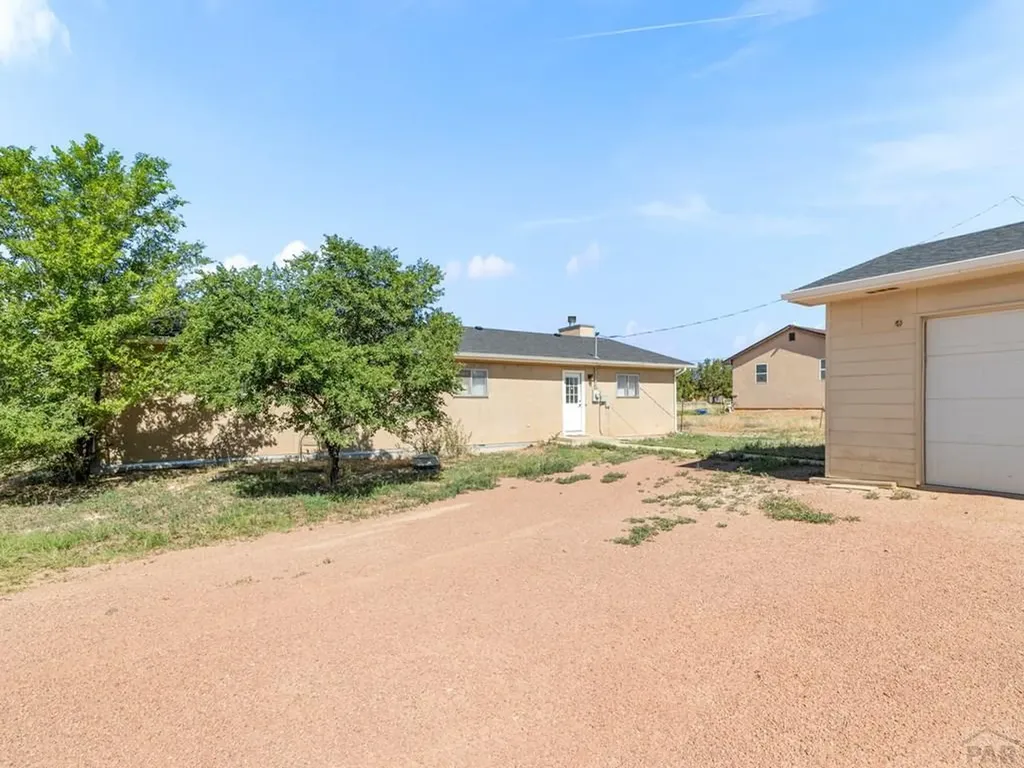 106 Grant Street Penrose CO 81240