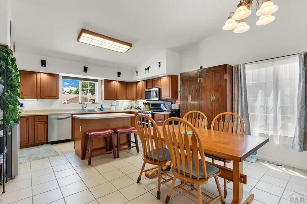 75 Wheatridge Drive Pueblo CO 81005