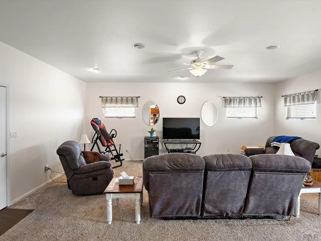 1060 W Stallion Drive Pueblo CO 81007