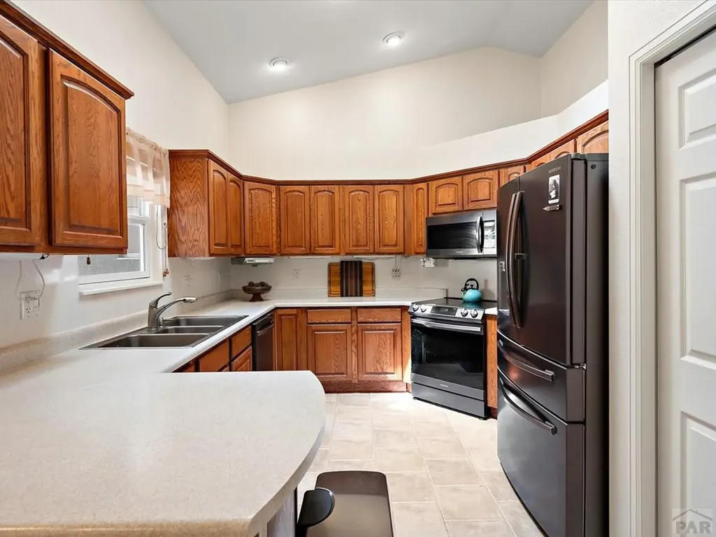 1060 W Stallion Drive Pueblo CO 81007