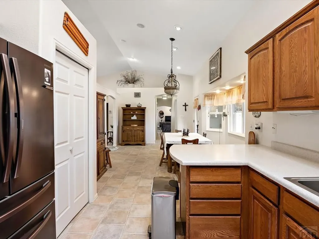 1060 W Stallion Drive Pueblo CO 81007