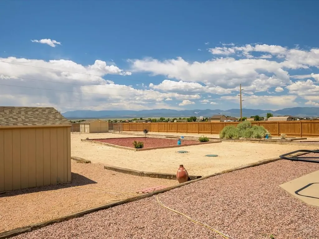 1060 W Stallion Drive Pueblo CO 81007