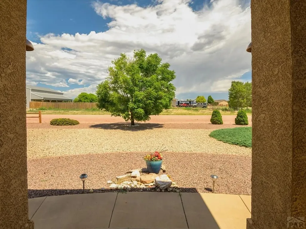 1060 W Stallion Drive Pueblo CO 81007