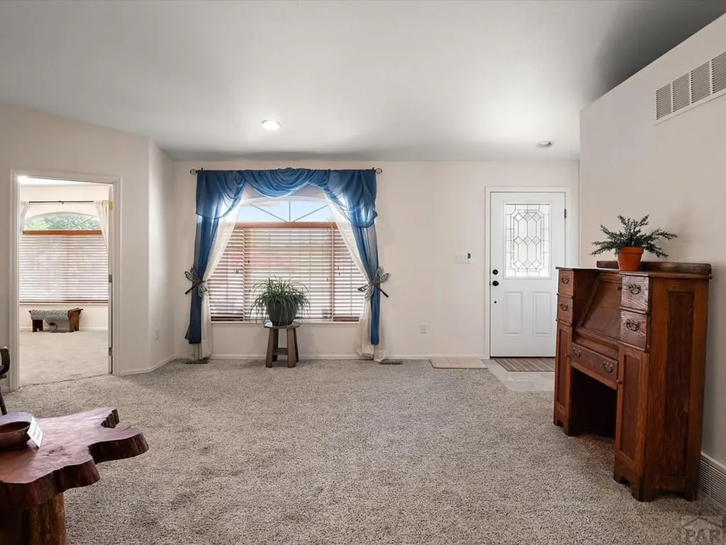 1060 W Stallion Drive Pueblo CO 81007