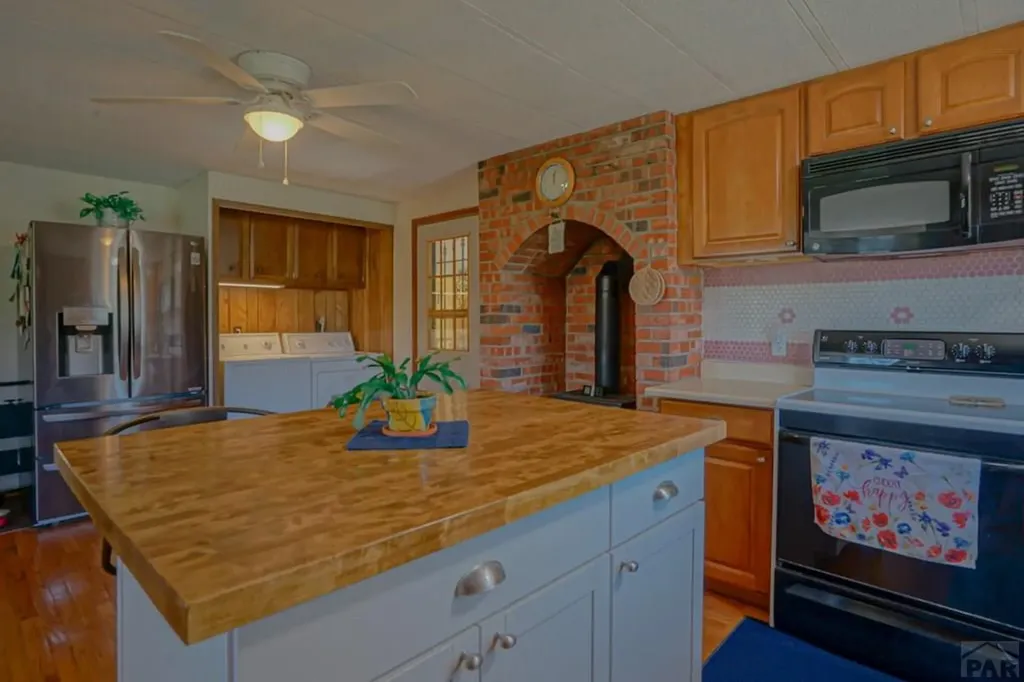 634 County Road 358 La Veta CO 81055