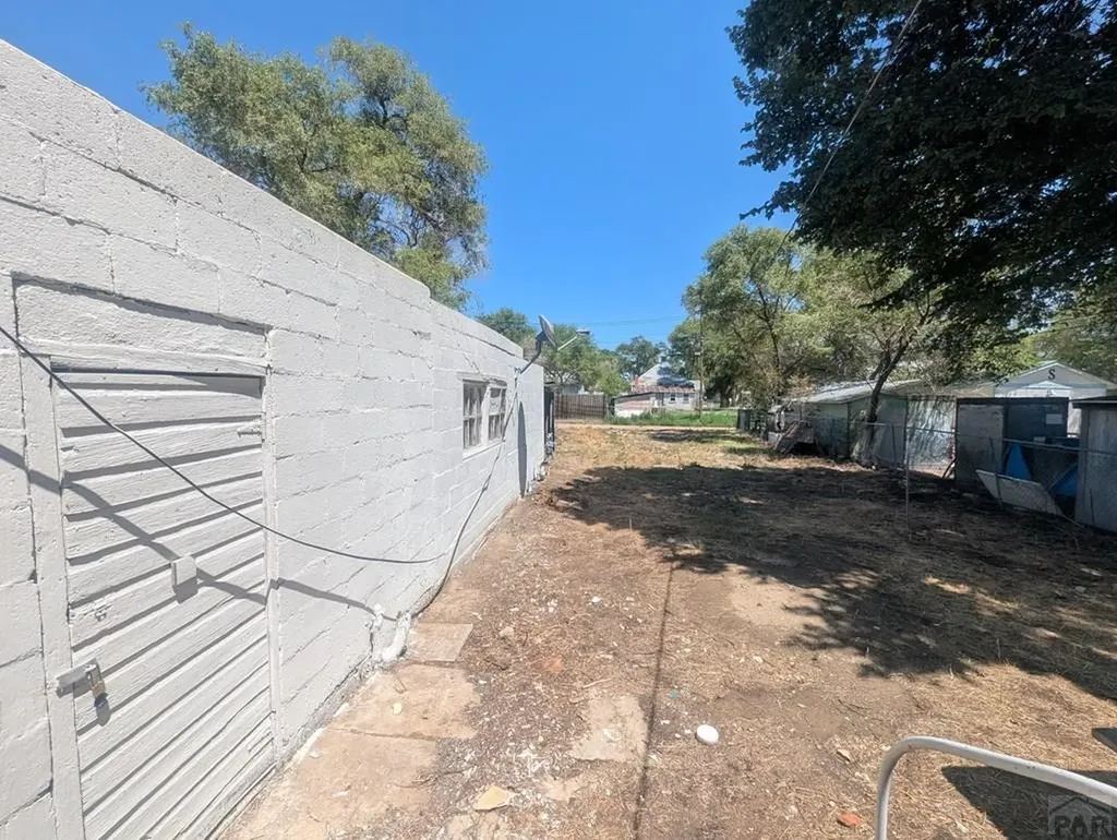 422 Grove Avenue Las Animas CO 81054