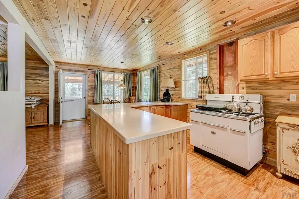 21691 County Road 67 Penrose CO 81223