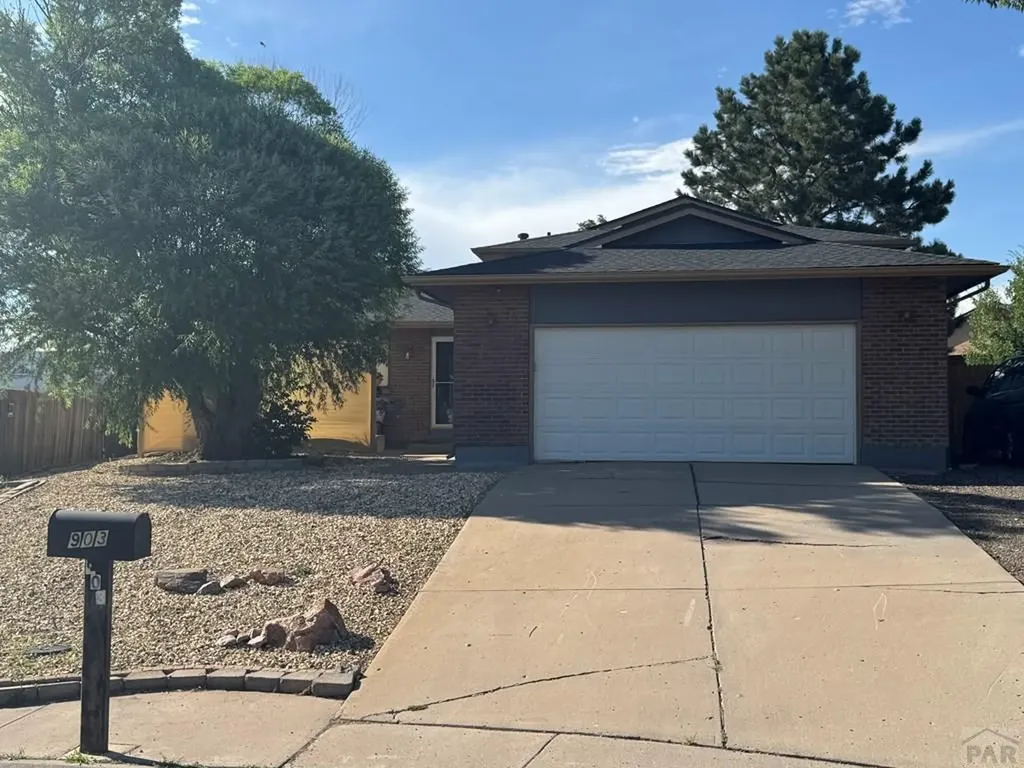 903 Blue Lace Drive Pueblo CO 81001