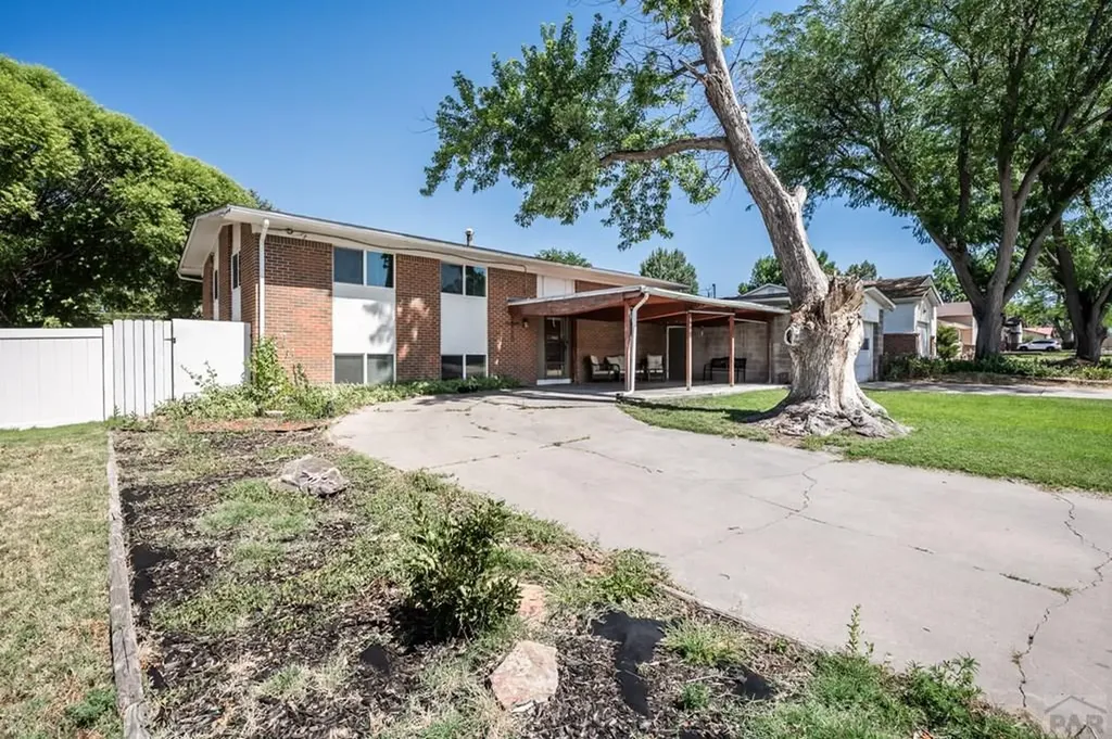 806 S 1st Street Rocky Ford CO 81067