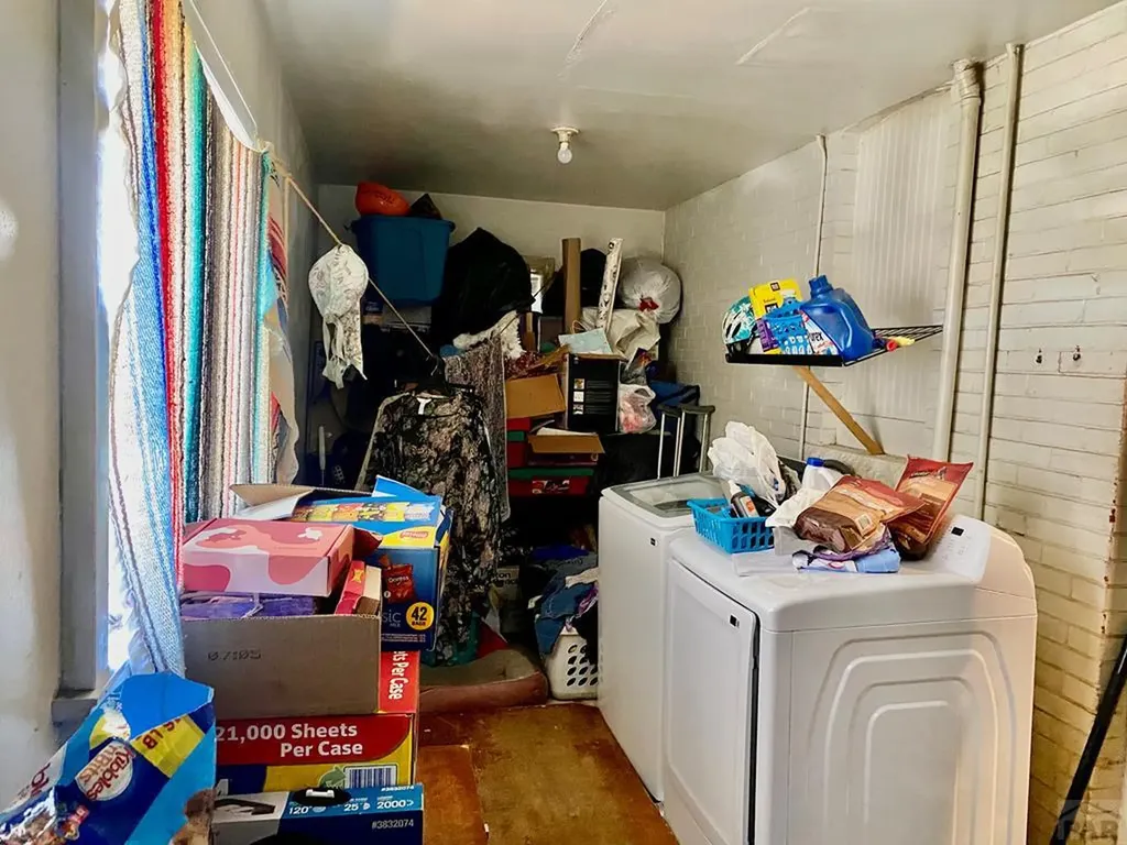 1905 Pine Street Pueblo CO 81004