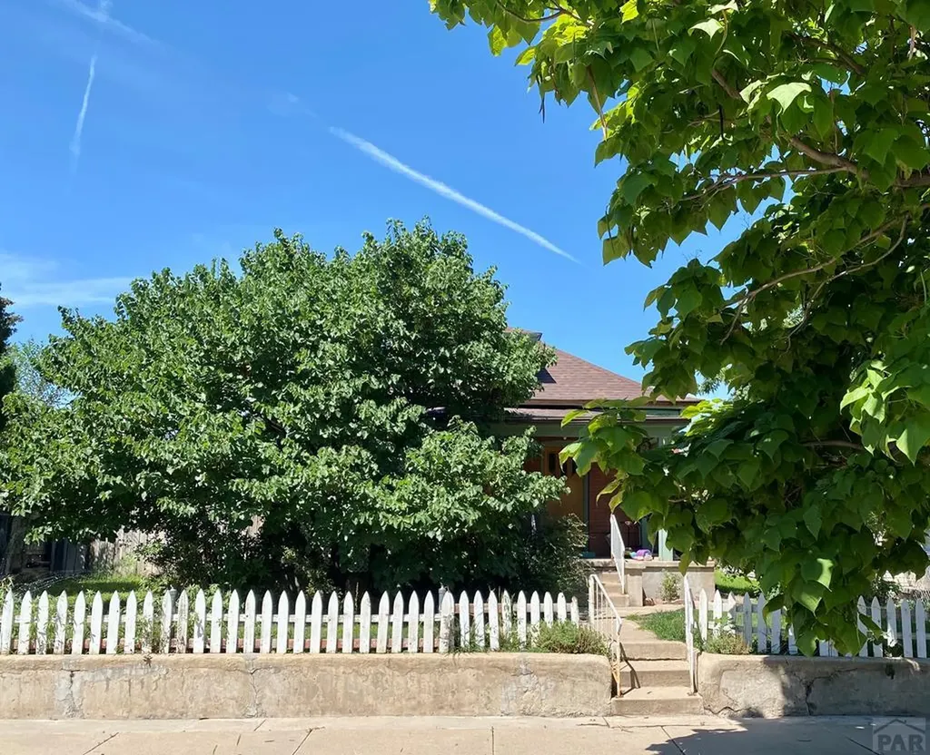 1905 Pine Street Pueblo CO 81004