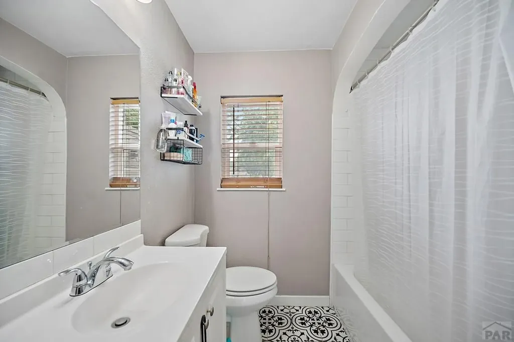 611 E Pitkin Avenue Pueblo CO 81004