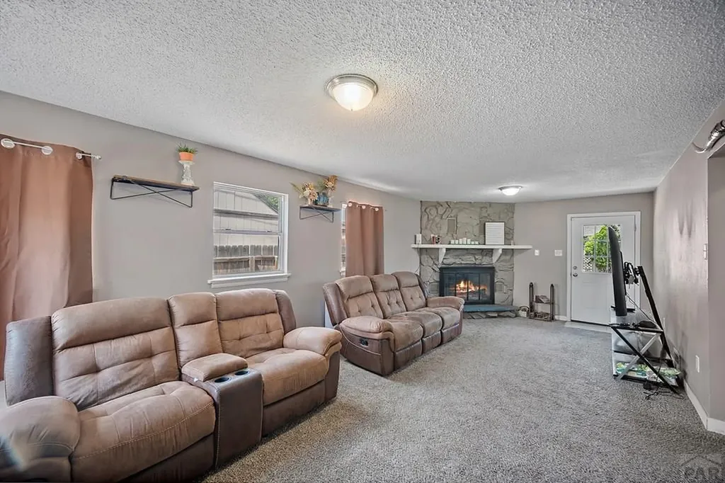 611 E Pitkin Avenue Pueblo CO 81004