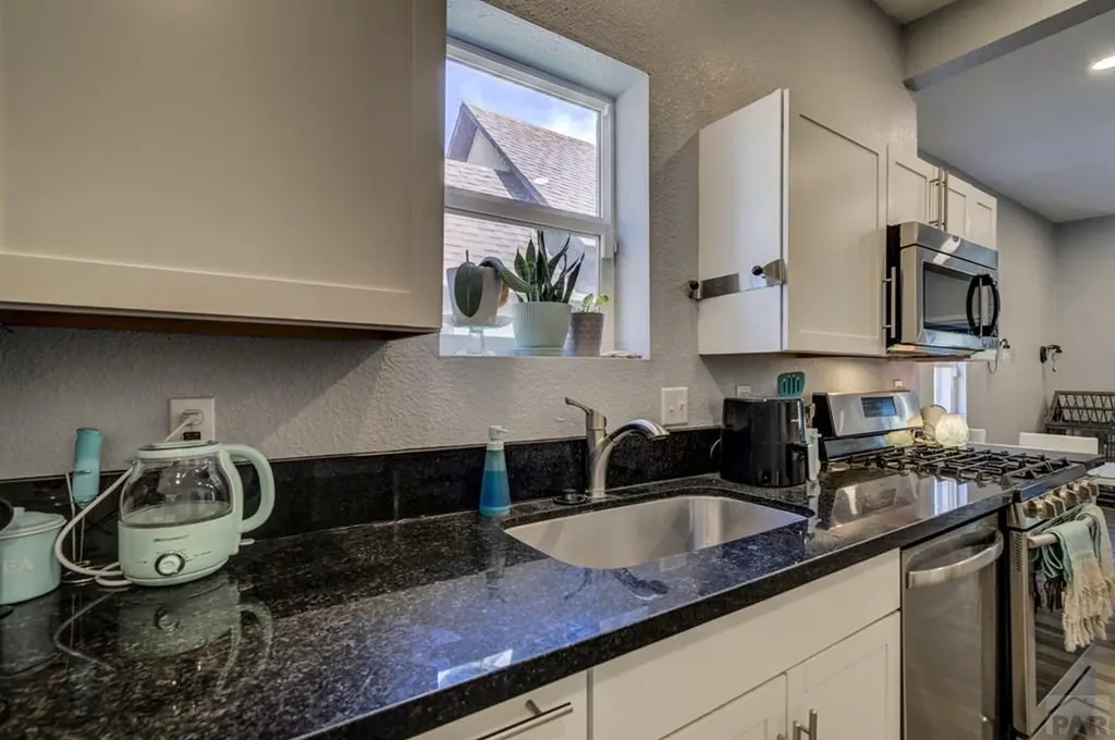 933 Palmer Avenue Pueblo CO 81004