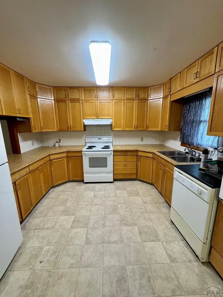 426 Poplar Avenue Las Animas CO 81054