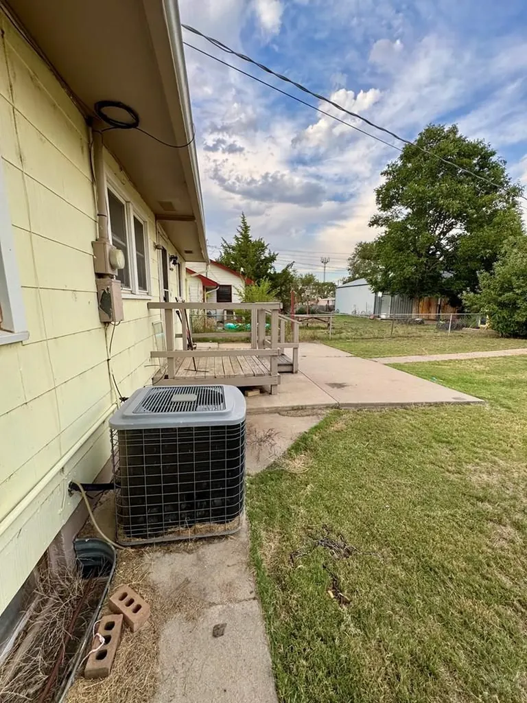 426 Poplar Avenue Las Animas CO 81054