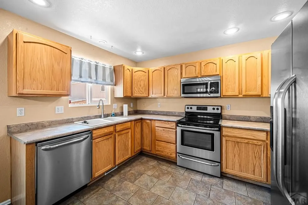 863 E Saunders Drive W Pueblo West CO 81007