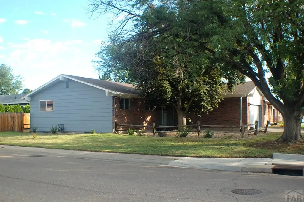 33 Regency Boulevard Pueblo CO 81005