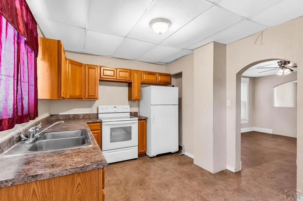 935 Spruce Street Pueblo CO 81004